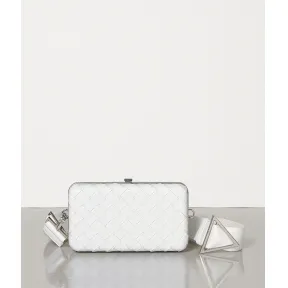 葆蝶家/Bottega Veneta INTRECCIATO编织SPAZZOLATO小牛皮邮差包 590220VMBI39000