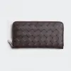 葆蝶家/Bottega Veneta 暗黑色、草绿色 拉链钱包 593217-VCPQ6-2054