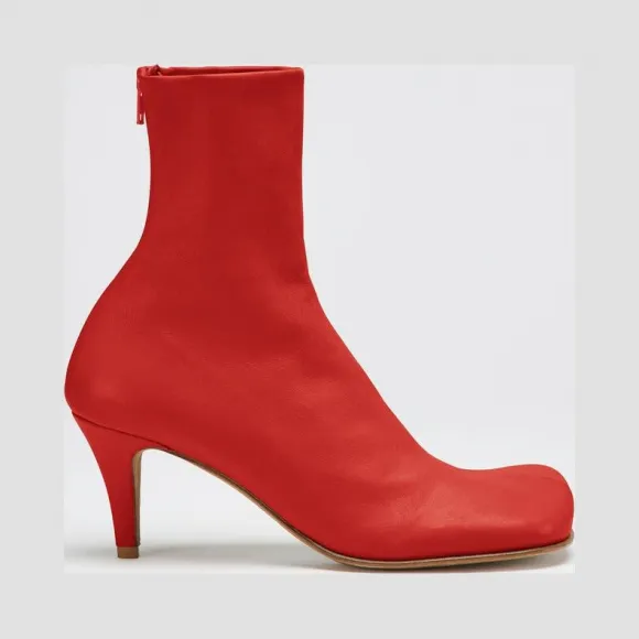 葆蝶家/Bottega Veneta 甲油红 Bloc皮靴 610238-VBSO0-6144