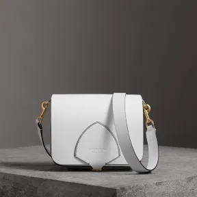 博百利/Burberry 女士 The Satchel - 大号方型皮革萨奇尔包 (粉笔白) 40731261