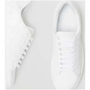 博百利/Burberry 女士 冲孔格纹皮革运动鞋 (光白色) 40735281