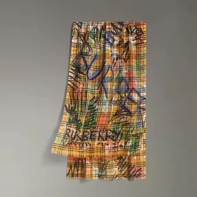 博百利/Burberry  Vintage 格纹涂鸦印花丝毛混纺围巾 (琥珀黄)  40758141