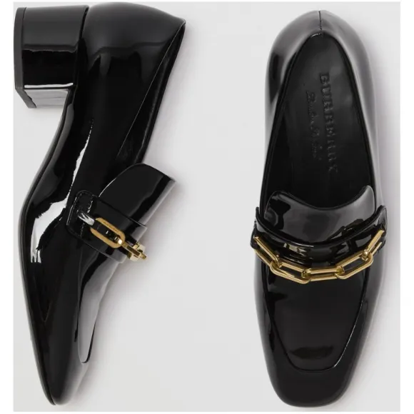 博百利/Burberry 女士 链环装饰漆皮粗跟休闲便鞋 (黑色) 40759531