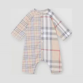 博百利/Burberry 童装 对比格纹棉质连身衣 (浅石色) 80168391