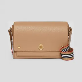 博百利/Burberry 女士 粒纹皮革 Note 斜背包 (驼色) 80219061