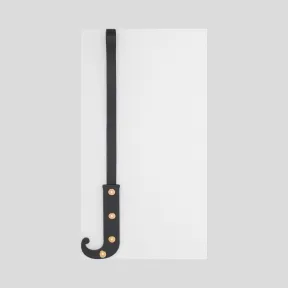 博百利/Burberry J 字母铆钉皮革吊饰 (黑色 / 浅金色) - 女士  80235251