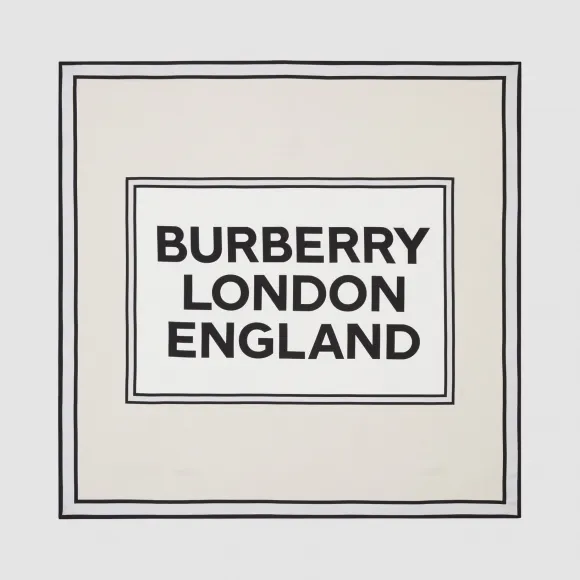 博百利/Burberry 徽标印花丝质方巾 (香草色)  80298171