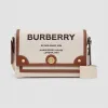 博百利/Burberry 女士 Horseferry 印花帆布 Note 斜背包  80302491