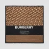 博百利/Burberry 女士 专属标识印花羊绒大号方巾  80315571