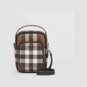 博百利/Burberry 格纹拼皮革斜背包 (深桦木棕) - 男士 80491181