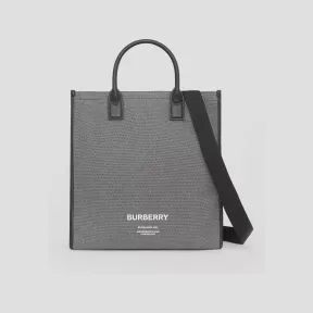 博百利/Burberry Horseferry 印花棉质帆布托特包 (黑色 / 灰色) 80508141