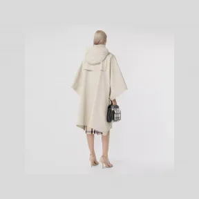 博百利/Burberry 连帽尼龙量裁斗篷 (浅石色) - 女士 80525771