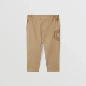 博百利/Burberry 徽标图案棉质斜纹卡其裤 (典藏米色) 80644691