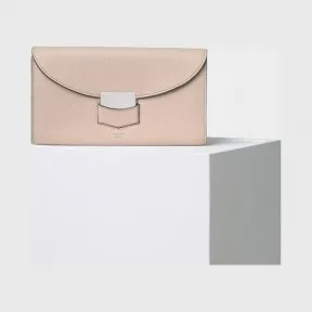 思琳/Celine  Trotteur大号淡粉色粒面小牛皮多功能翻盖包 107853APM.02PD