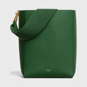 思琳/Celine 女士 Sangle Bucket 小号柔软粒面小牛皮桶包 189303AH4.30MA