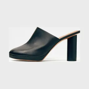 思琳/Celine  Almond小牛皮露趾穆勒鞋 322243CLTC.38NO