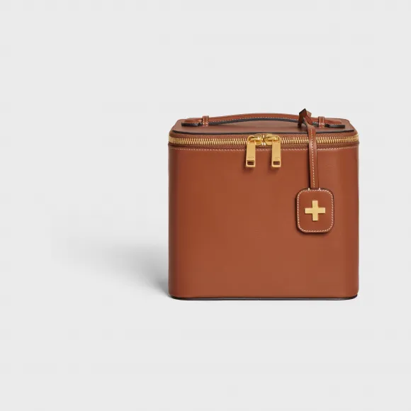 思琳/Celine 女士 亮泽牛皮革药盒 4M1613EEI.04LU