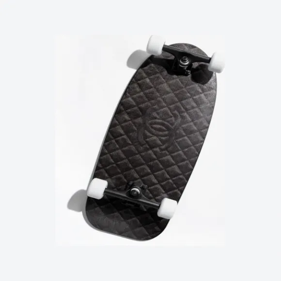 香奈儿/Chanel 滑板 - 漆面木料 黑 AA9808B1552694305