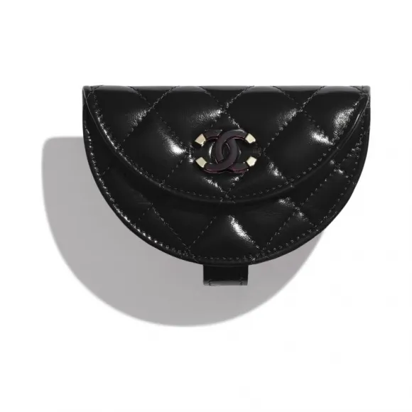 香奈儿/Chanel 口盖零钱手腕包  小羊皮、名贵树脂与金色金属  黑 AP1346-B02784-94305