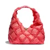 香奈儿/Chanel 大号嬉皮包  棉质帆布、小牛皮与金色金属  珊瑚色 AS2292-B04908-NB217