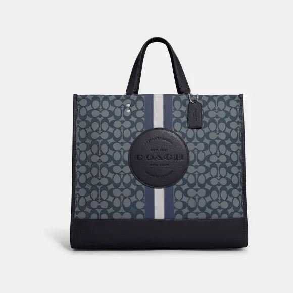 蔻驰/Coach Dempsey 40 号手提袋，带条纹和 Coach 贴片标志性提花 C8418-SVVGD