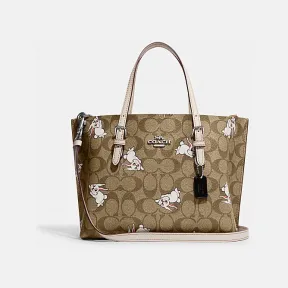 蔻驰/Coach COACH X 大白兔经典标志印花MOLLIE 25号托特包 CG302-SVOT8