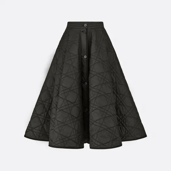 迪奥/Dior 半裙 黑色绗缝塔夫绸科技面料超大藤格纹 157J67A2827_X9000_T32