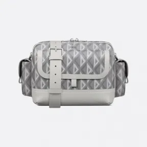 迪奥/Dior Dior Hit The Road 信使包 迪奥灰帆布和光滑牛皮革 CD Diamond 图案 1ESME077CDP_H42E_TU