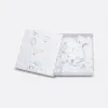 迪奥/Dior 新生儿礼品套装 天蓝色和白色棉质混纺薄纱，棉质双面布和天鹅绒，茹伊印花 1WBG53KDOB_Y504_TU