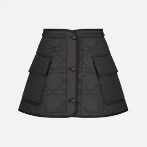 迪奥/Dior 裙裤 米色棉质和黑色塔夫绸科技面料绗缝效果超大藤格纹图案 247P08A3332_X1700_T32