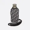 迪奥/Dior Dior Aqua 水瓶和瓶托搭配肩带和手机套 米色和黑色 Oblique 印花面料、黑色粒面牛皮革和不锈钢搭配肩带和手机套 2ESKH314YKY_H27E_TU