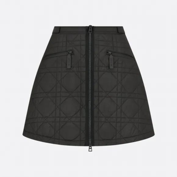 迪奥/Dior 喇叭形迷你裙 黑色绗缝塔夫绸科技面料超大藤格纹 317J31A2827_X9000_T34