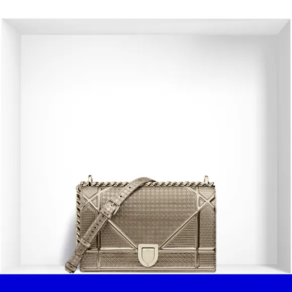 迪奥/Dior  diorama 香槟色金属光泽藤格纹图案小牛皮小手提包 M0421OSKN M00J