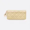 迪奥/Dior Lady Dior  Voyageur 长钱夹      S0007ONMJ-M26Y