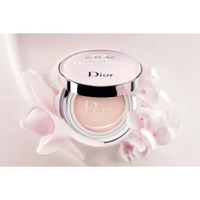 迪奥/Dior Dior迪奥梦幻美肌 柔润修颜气垫霜 SPF50+ PA+++   Y0040010