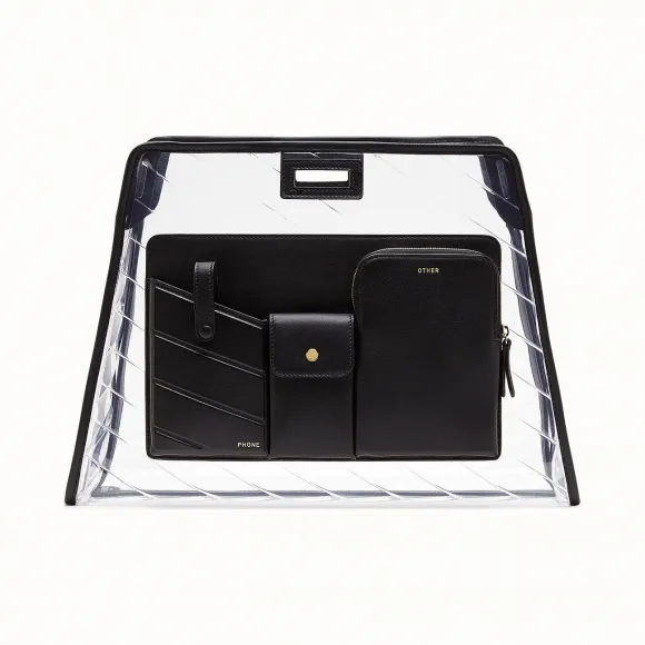 芬迪/Fendi 中号PEEKABOO DEFENDER_黑色皮革Peekaboo翻盖 7AR718 A7Q 7F0KUR