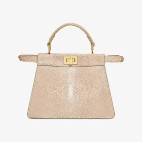 芬迪/Fendi Peekaboo ISeeU Petite手袋-鸽子灰黄貂鱼皮革-女士手袋 8BN335ANH2F0E65 8056582920498