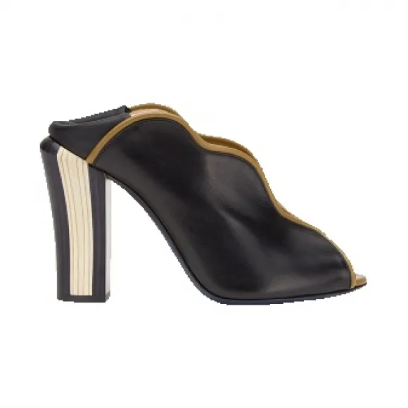 芬迪/Fendi 女士黄色SANDALO小牛皮鞋履 8K6497 SNU F04ZN