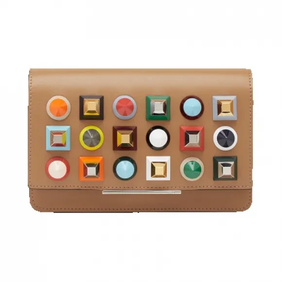 芬迪/Fendi 女士沙黄色链条皮夹小牛皮小型皮具 8M0346 SR0 F08L3