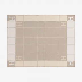 爱马仕/Hermes 米色 Avalon III轻薄毛毯 H102665M_54