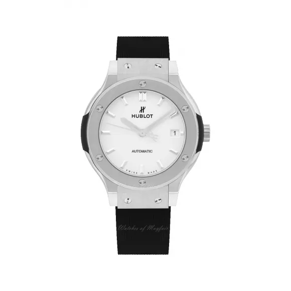 宇舶/Hublot 经典融合系列 38MM 钛金属 自动机械机芯 男表 565.NX.2611.RX