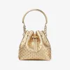 Jimmychoo/吉米周 BON BON BUCKET/S | 铆钉饰金色金属感纳帕革桶包 BONBONBUCKETSATY008937