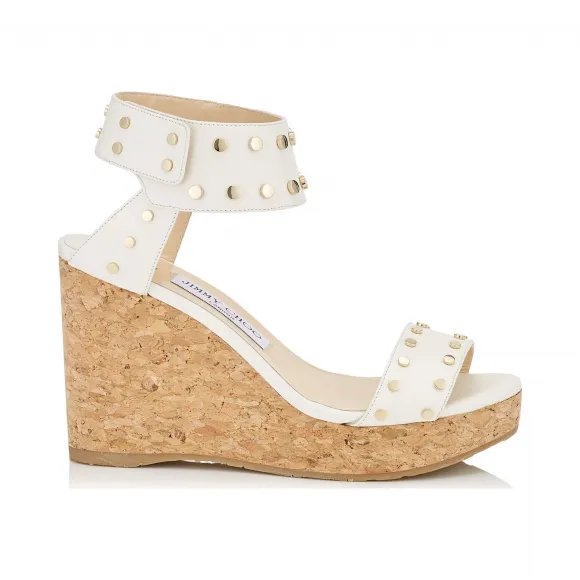 Jimmychoo/吉米周 带有金色铆钉的粉笔色闪亮皮革坡跟 NELLY100WXW0C3515