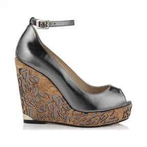 Jimmychoo/吉米周 无烟煤镜面皮革金属穿孔软木坡跟 PACIFIC120IRO000712