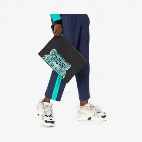 凯卓/Kenzo 黑色 手拿包 虎牌A4手拿包 FA55PM302F20.99D.TU