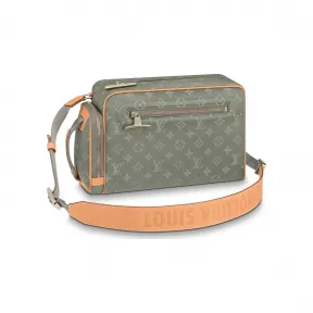 路易威登/Louis Vuitton 相机包 M43884