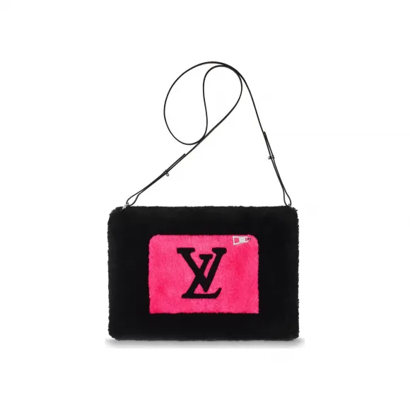 路易威登/Louis Vuitton LV In The City Beaver 暖手筒 M70897