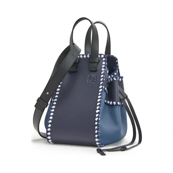罗意威/Loewe Hammock Drawstring Crochet Small BagMidnight Blue/Varsity Blue 303.28MZ95