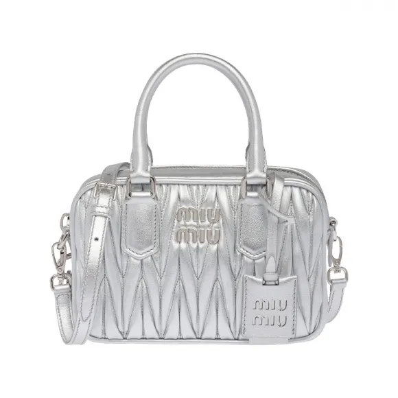 缪缪/Miu Miu 银色 Matelassé 软羊革保龄球包 5BB123-N88-F0118