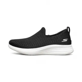 斯凯奇/Skechers 黑色/白色 YOU WAVE 女子休闲鞋 132000-BKW
